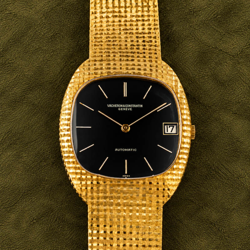 Vacheron & Constantin TONNEAU REF.2020Q WITH INTEGRATED BRACELET IN YELLOW GOLD